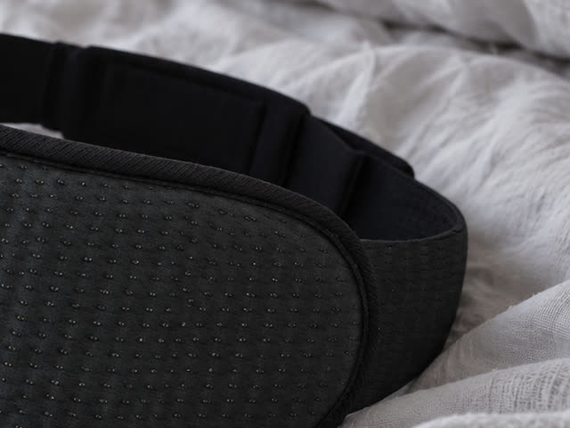The adjustable strap and rear closure.